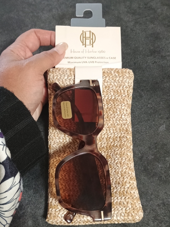 House of Harlow 1960 Accessories - House Of Harlow 1960 Tortoiseshell Square Sunglasses